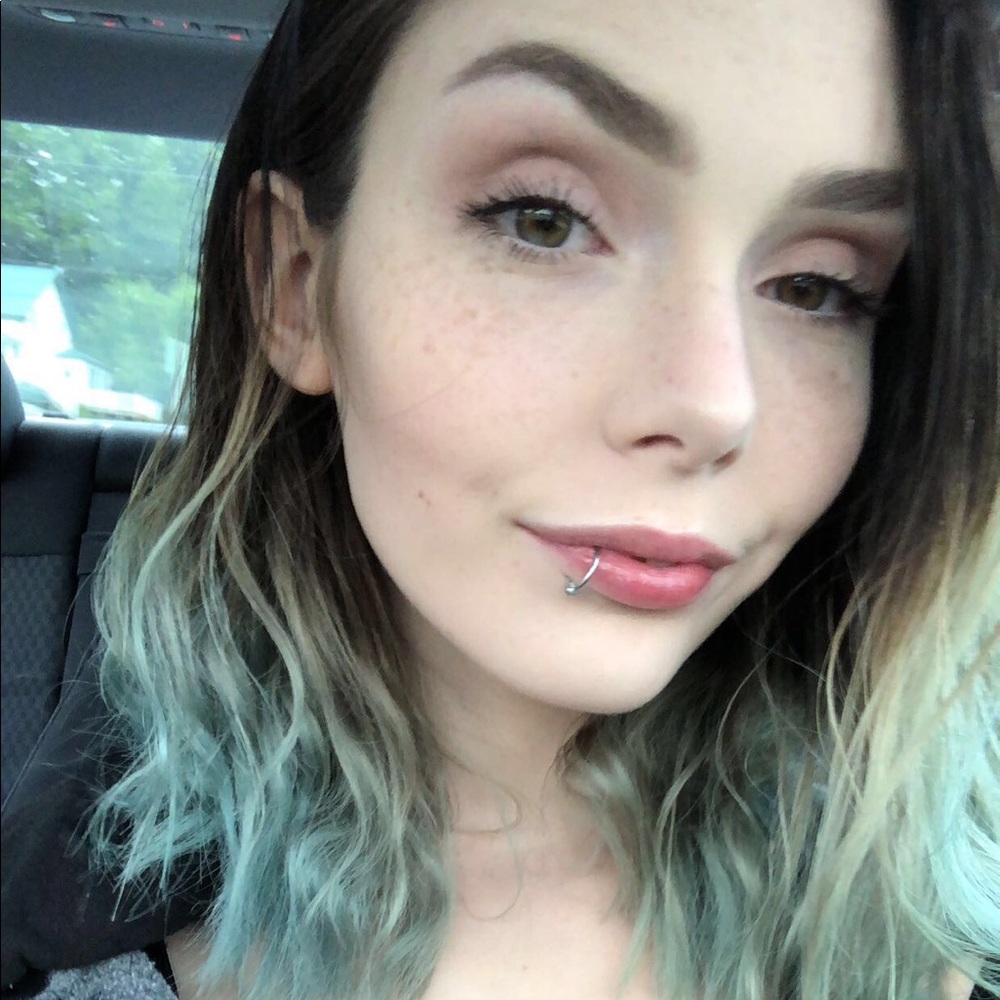 Meet your Posher, Grace